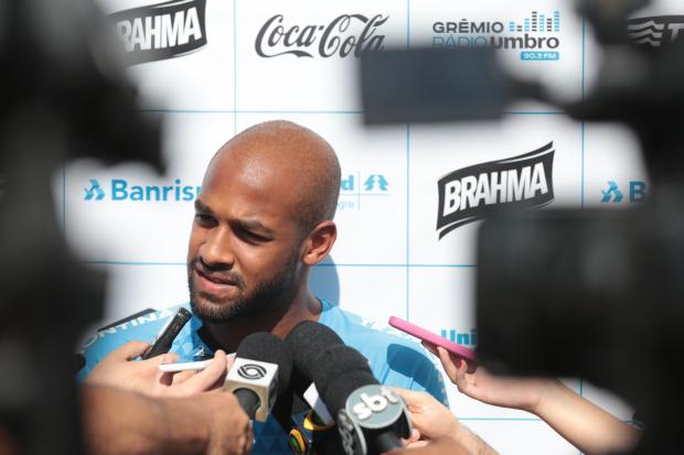 Fellipe Bastos não se intimida com rival na Libertadores: Temos condições de vencer