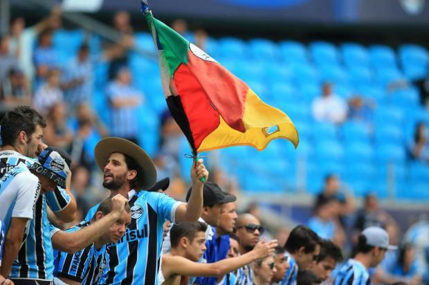 Wianey Carlet: exigência da torcida do Grêmio é apenas efeito do desespero