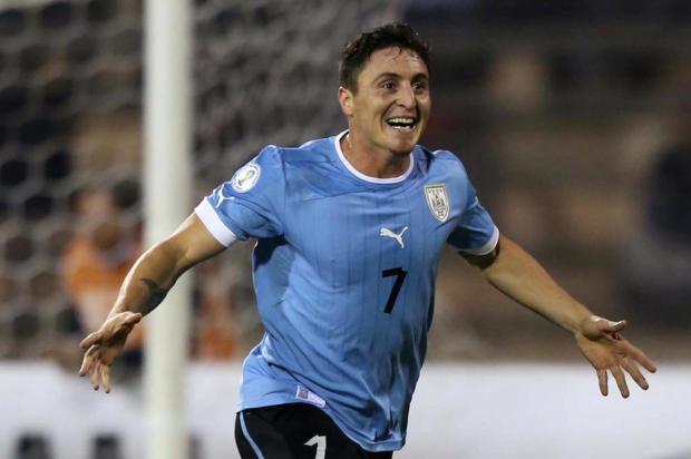 Grêmio oficializa contratação de Cristian Rodríguez; uruguaio chega nesta terça