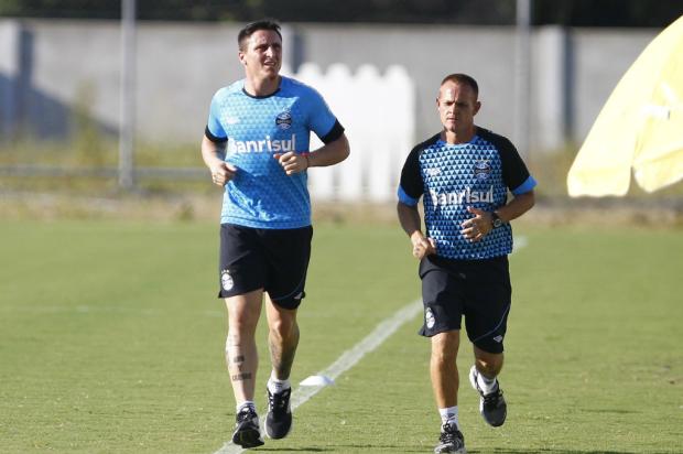Cebolla tem retorno indefinido, e Grêmio perde Matías e Douglas para enfrentar São Paulo