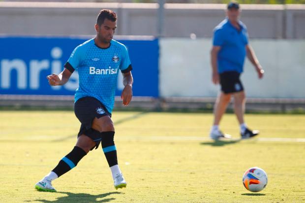Maicon defende volantes com qualidade: Não sou pitbull