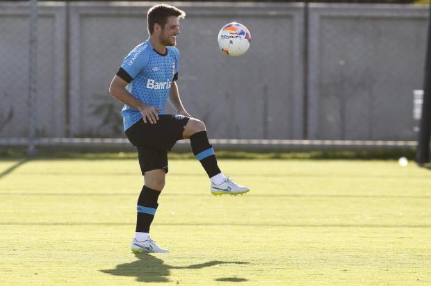Como lateral-direito, Ramiro volta às origens contra o Juventude