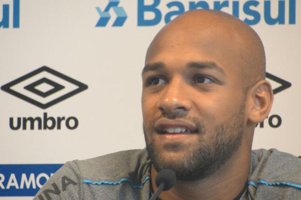 Fellipe Bastos destaca importância do Gauchão para o Grêmio: Cada título tem sua história