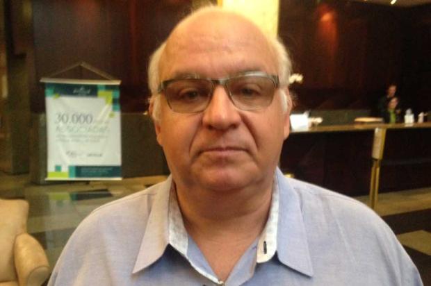 Que não deixe ninguém tomar conta do jogo, diz Bolzan sobre Vuaden