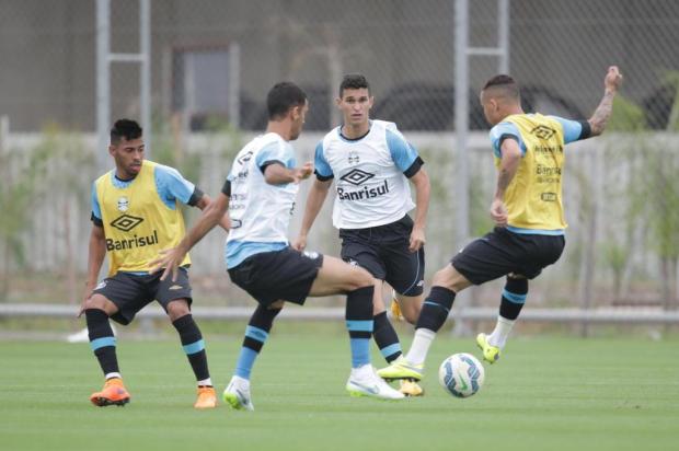 Sem titulares, Grêmio volta aos treinos em atividade com o Sub-19
