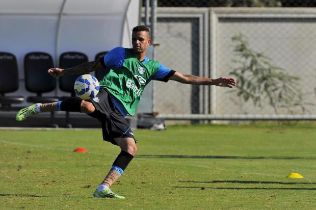 Por sequência no Grêmio, Luan convive com incômodo causado por fascite plantar