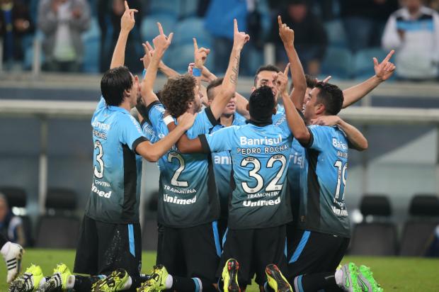 Grêmio vence Palmeiras na Arena e se aproxima do G-4