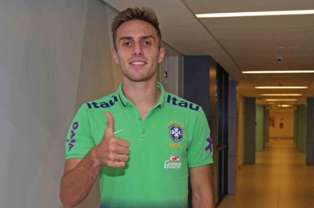 Bressan se coloca à disposição para o Gre-Nal: Ninguém quer ficar fora