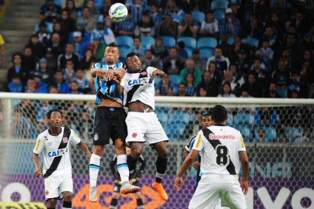 Após torcer pelo Vasco no Twitter, Umbro pede desculpas ao Grêmio