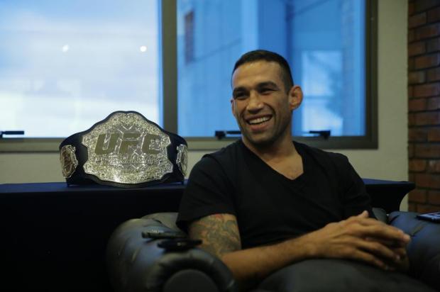 Werdum pede paz no Gre-Nal e dá o seu palpite: 2 a 0 para o Grêmio