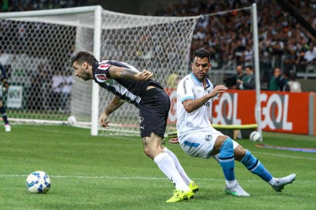 Wianey Carlet: Roger é o mago que está assombrando o Brasil com o seu Grêmio