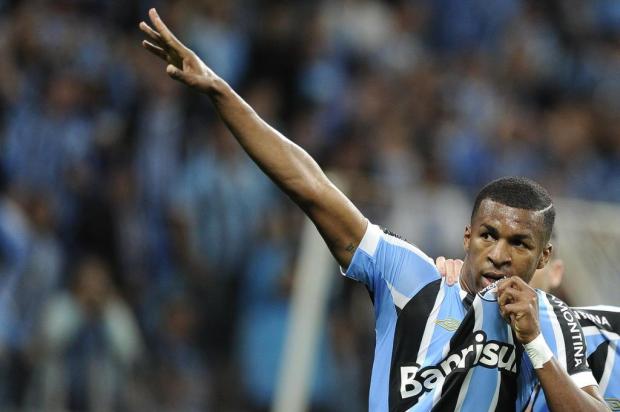 Erazo é convocado para amistoso do Equador em 8 de setembro e desfalca o Grêmio em três jogos