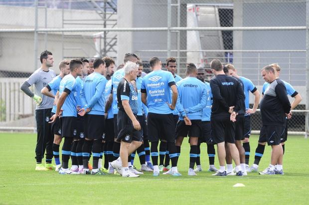 Maioria dos titulares faz recuperação física, e Grêmio prepara bola aérea
