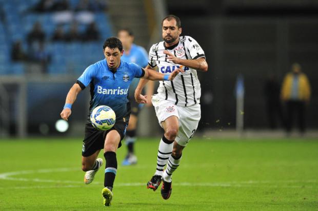 Colunistas opinam: o que o Grêmio pode fazer para superar o Corinthians