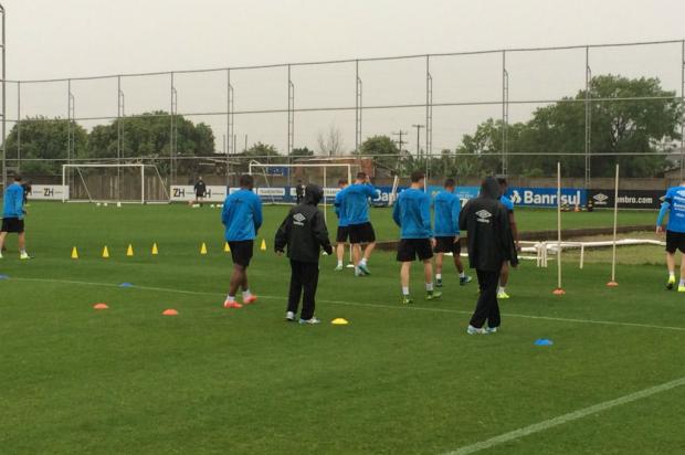 Grêmio retorna aos treinos e trabalha forma física