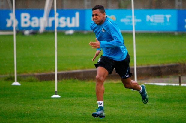 Após expulsão, Pedro Rocha pede desculpas: Não foi minha intenção