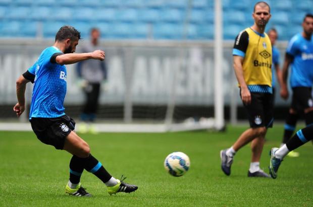 André Baibich: Douglas surpreendeu em 2015, mas o Grêmio precisa de alternativas para substitui-lo