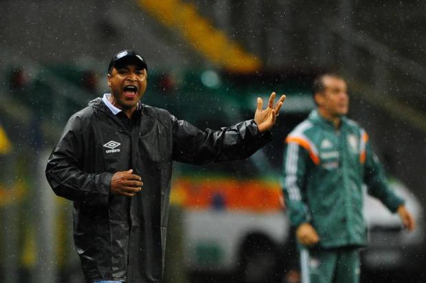 Por Libertadores, Roger cobra foco no Gre-Nal: Precisamos dos pontos do clássico