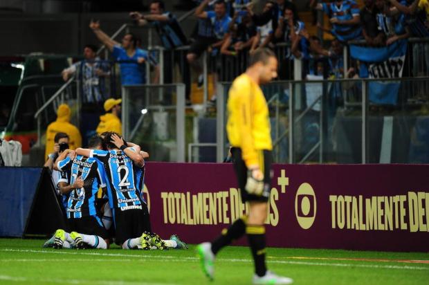 Grêmio vence Fluminense e encaminha vaga à Libertadores