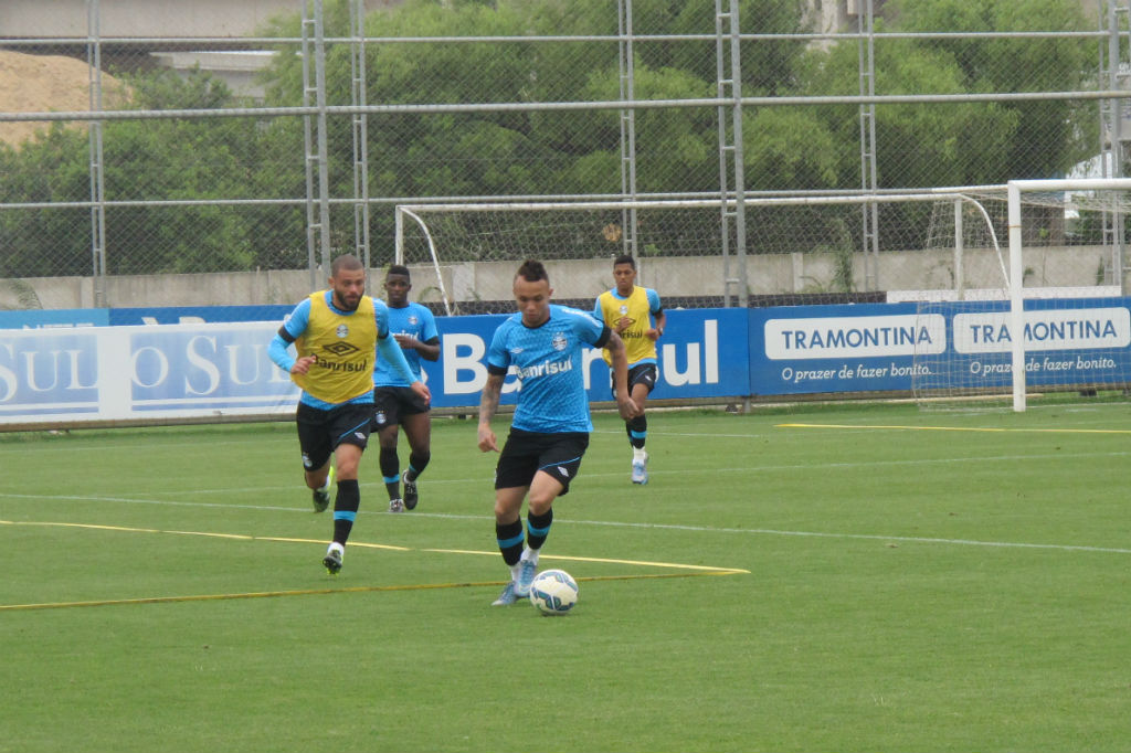 Sem titulares, Grêmio inicia preparação para enfrentar o Atlético-MG
