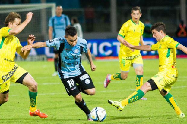 Grêmio tenta viabilizar contratação de Zelarayán por empréstimo