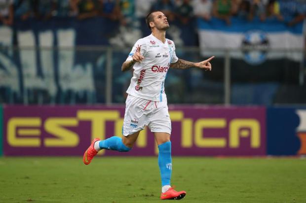 Diogo Olivier: zagueiro do Goiás é velho sonho do Grêmio