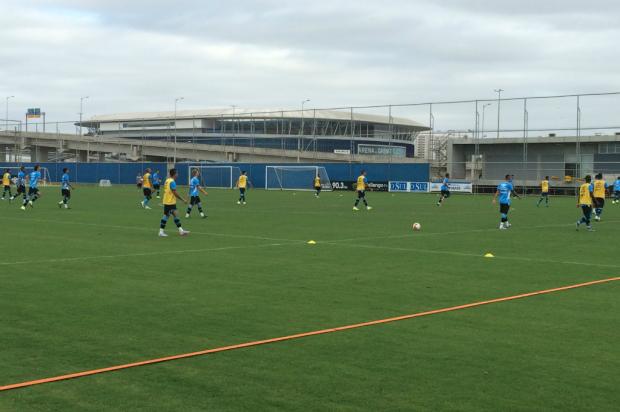 Luan e Wallace não participam de primeiro treino com bola da pré-temporada do Grêmio