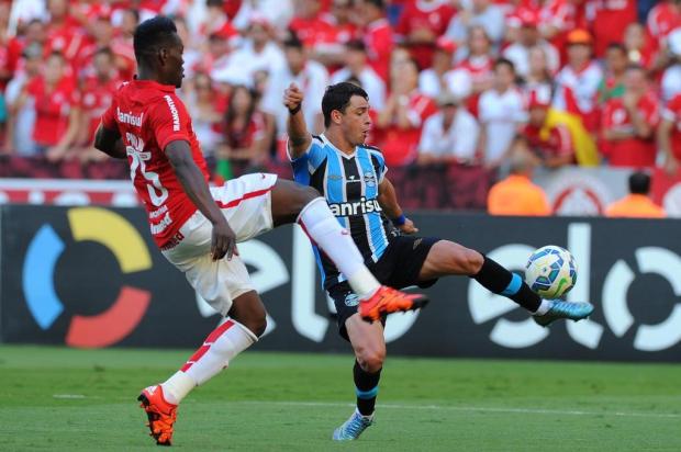 Wianey Carlet: as dores da estreia da dupla Gre-Nal no Gauchão