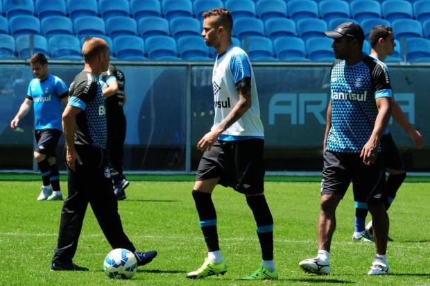Leonardo Oliveira: uma visão inglesa sobre o futebol brasileiro, Luan e Roger