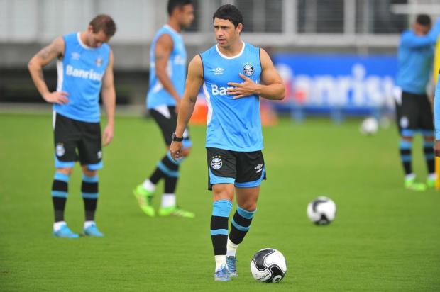 Com o retorno de Giuliano, Grêmio encara o Veranópolis pelo Gauchão