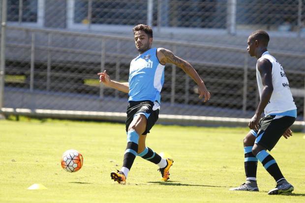 Quais as opções de Roger para substituir Miller Bolaños