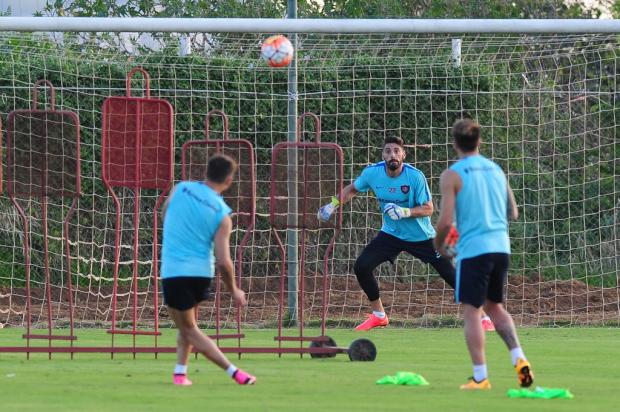 Com acesso restrito à imprensa, San Lorenzo treina no CT do Inter para encarar o Grêmio
