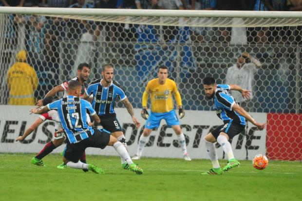 Após empate, jogadores do Grêmio reclamam do calendário: Não tem tempo nem de respirar
