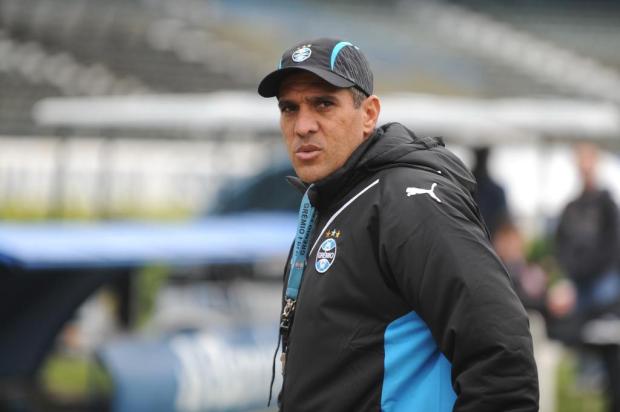Silas projeta jogo duro para o Grêmio na Argentina: Complicado