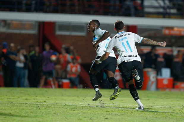 Com gol de Lincoln no final, Grêmio arranca empate do San Lorenzo