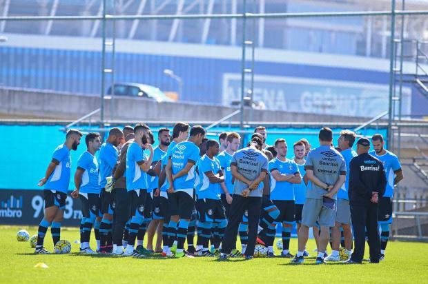 José Augusto Barros: Jogamos por uma bola