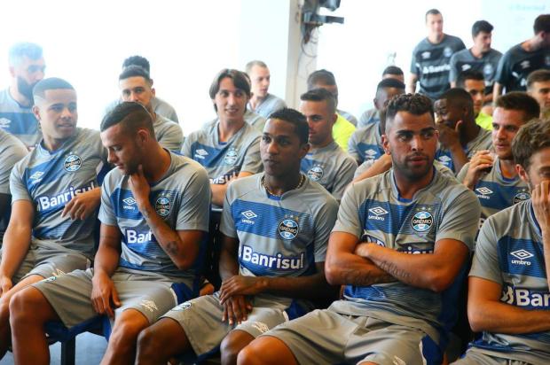 Cacalo: A reapresentação dos Campeões