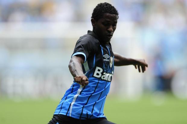 Guerrinha: Bolaños pode ser o substituto de Douglas