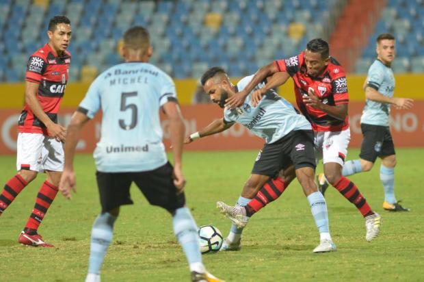 Valeu o esforço dos atletas e as mexidas de Renato