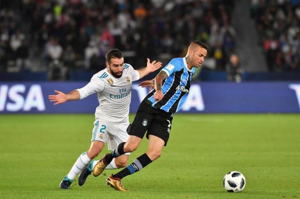 Um 10 pode resolver o problema da falta de um 9 no Grêmio